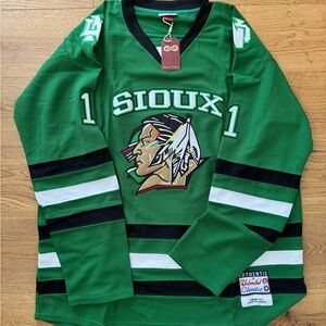 Zach Parise #11 North Dakota Fighting Sioux Stitched Hockey Jersey New Men’s 2XL